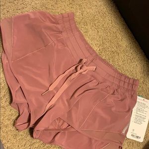 Lululemon hotty hot short